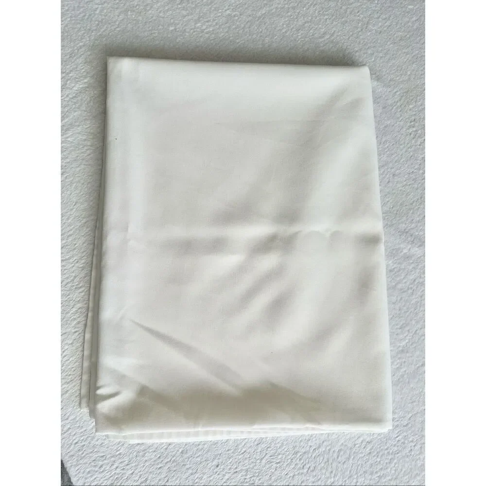 Better Yet by Best - a visa product - white table cloth - 52 x 69 inches